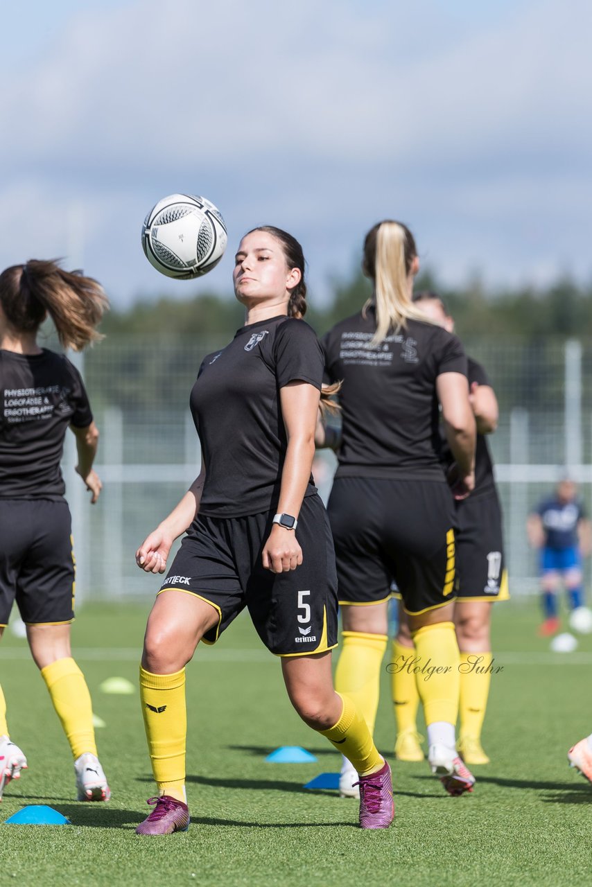 Bild 92 - Saisonstart Oberliga